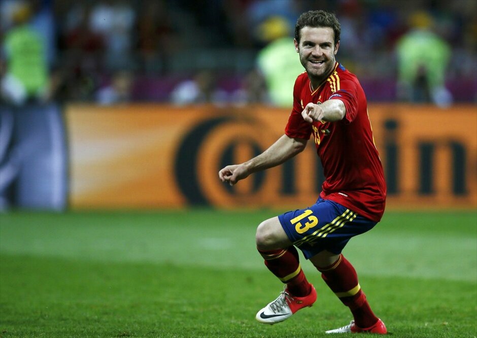 Euro 2012 Τελικός - Ισπανία - Ιταλία (4-0)  #19. Η Ισπανία διατήρησε τον τίτλο της πρωταθλήτριας Ευρώπης, που είχε κατακτήσει το 2008, «διασύροντας» την Ιταλία στον τελικό του Ευρωπαϊκού Πρωταθλήματος 2012 με 4-0 (4΄ Σίλβα, 41΄ Aλμπα, 84΄ Τόρες, 88΄ Μάτα), στο στάδιο «Ολιμπίσκι» του Κιέβου.