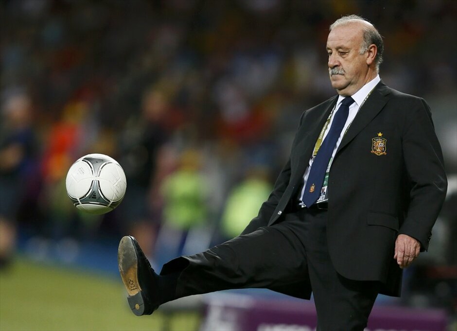 Euro 2012 Τελικός - Ισπανία - Ιταλία (4-0)  #21. Η Ισπανία διατήρησε τον τίτλο της πρωταθλήτριας Ευρώπης, που είχε κατακτήσει το 2008, «διασύροντας» την Ιταλία στον τελικό του Ευρωπαϊκού Πρωταθλήματος 2012 με 4-0 (4΄ Σίλβα, 41΄ Aλμπα, 84΄ Τόρες, 88΄ Μάτα), στο στάδιο «Ολιμπίσκι» του Κιέβου.