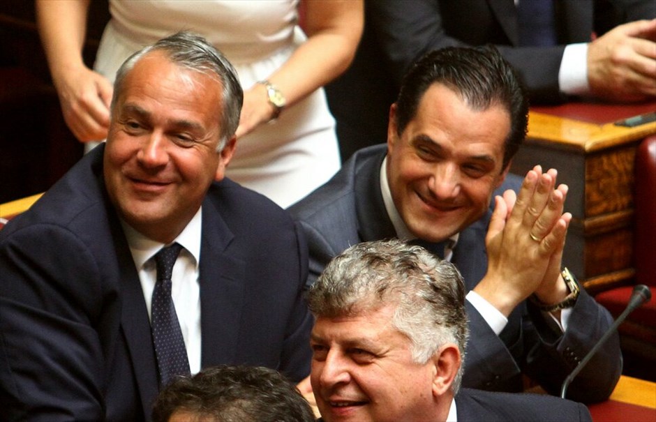 Ορκωμοσία της νέας Βουλής  #6. Χοροσταντούτος του Αρχιεπισκόπου Ιερώνυμου και των μελών της Ιεράς Συνόδου ορκίστηκαν τα μέλη της νέας Βουλής που εξελέγησαν στις εκλογές της 17ης Ιουνίου. Όρκο στο κοράνι έδωσαν οι τρεις μουσουλμάνοι βουλευτές.