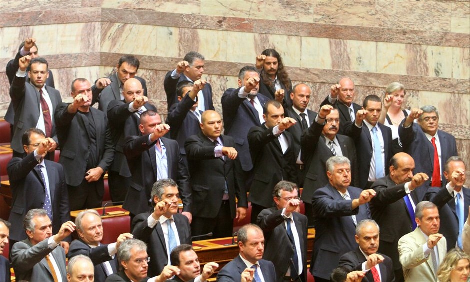 Ορκωμοσία της νέας Βουλής  #17. Χοροσταντούτος του Αρχιεπισκόπου Ιερώνυμου και των μελών της Ιεράς Συνόδου ορκίστηκαν τα μέλη της νέας Βουλής που εξελέγησαν στις εκλογές της 17ης Ιουνίου. Όρκο στο κοράνι έδωσαν οι τρεις μουσουλμάνοι βουλευτές.