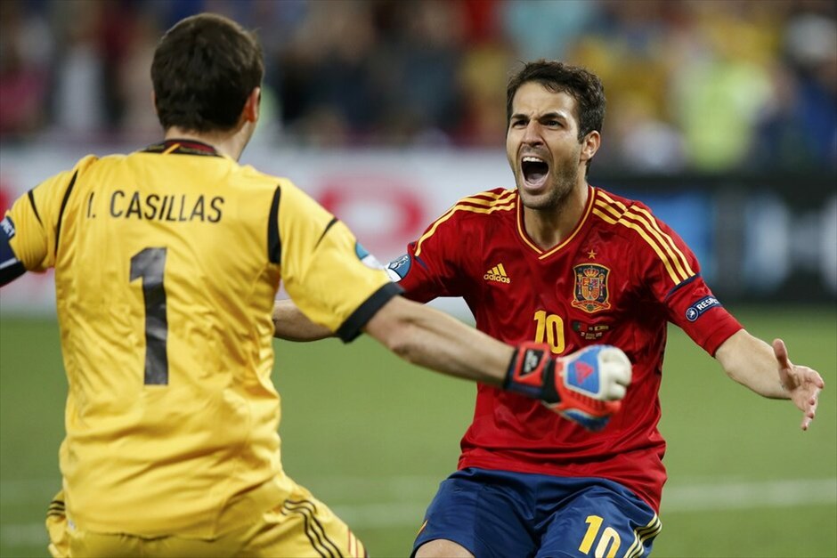 Euro 2012 - Πορτογαλία - Ισπανία (2-4) (κ.α. 0-0) #7. Η Ισπανία προκρίθηκε στον τελικό του Ευρωπαϊκού Πρωταθλήματος 2012, επικρατώντας στη «Ντόνμπας Αρένα» του Ντόνετσκ της Πορτογαλίας με 4-2 στα πέναλτι, μετά το ισόπαλο 0-0 στην κανονική διάρκεια και την παράταση.