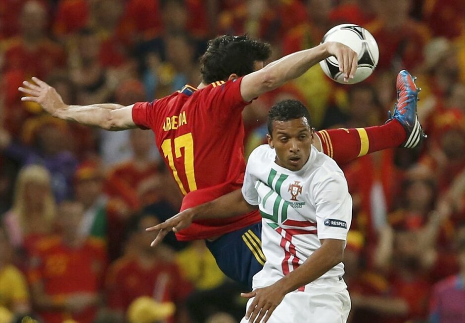 Euro 2012 - Πορτογαλία - Ισπανία (2-4) (κ.α. 0-0) #36. Η Ισπανία προκρίθηκε στον τελικό του Ευρωπαϊκού Πρωταθλήματος 2012, επικρατώντας στη «Ντόνμπας Αρένα» του Ντόνετσκ της Πορτογαλίας με 4-2 στα πέναλτι, μετά το ισόπαλο 0-0 στην κανονική διάρκεια και την παράταση.