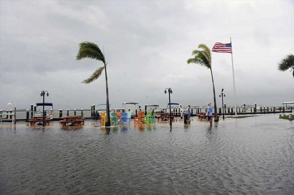ΗΠΑ: Σαρώνει τη Φλόριδα η τροπική καταιγίδα Ντέμπι #13. 