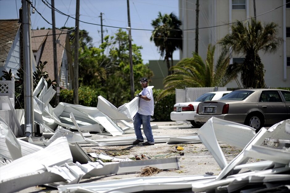 ΗΠΑ: Σαρώνει τη Φλόριδα η τροπική καταιγίδα Ντέμπι #19. 