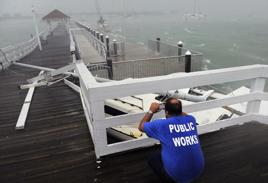 ΗΠΑ: Σαρώνει τη Φλόριδα η τροπική καταιγίδα Ντέμπι #21. 
