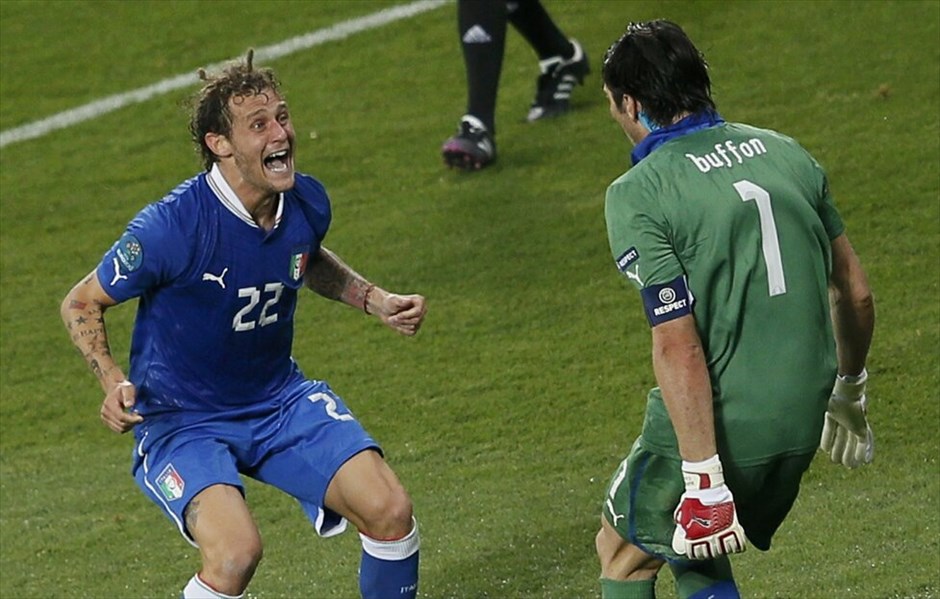 Euro 2012 - Αγγλία - Ιταλία (2-4 στα πέναλτι) (κ.α. 0-0)  #8. Η Ιταλία προκρίθηκε στην ημιτελική φάση του Ευρωπαϊκού Πρωταθλήματος της Πολωνίας/Ουκρανίας, επικρατώντας της Αγγλίας με 4-2 στα πέναλτι, μετά το 0-0 της κανονικής διάρκειας και της παράτασης. Επόμενος αντίπαλος της ομάδας του Πραντέλι είναι η Γερμανία.