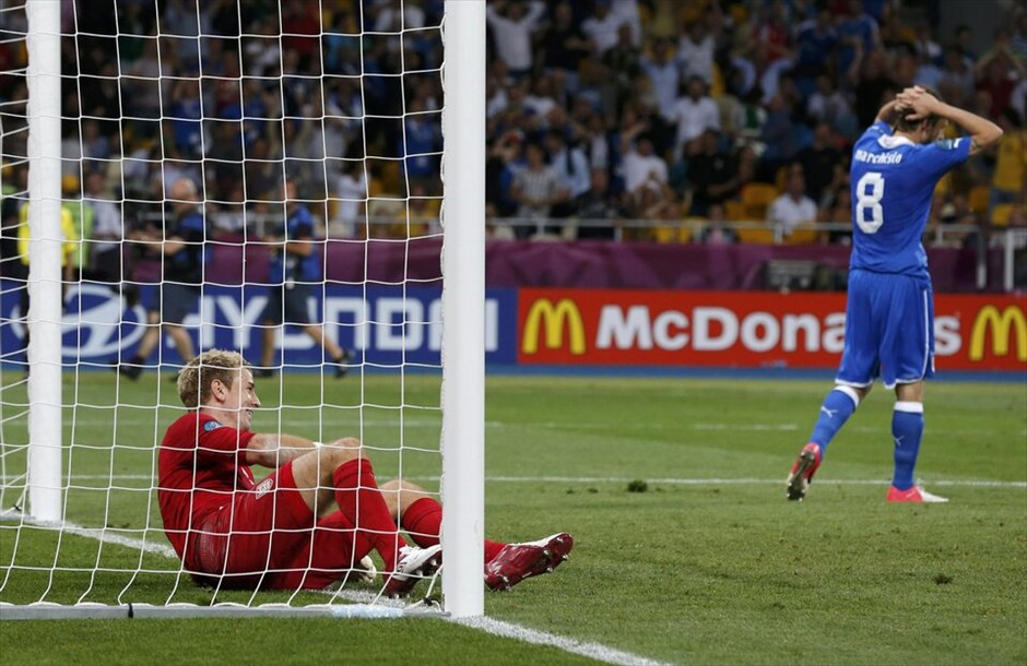 Euro 2012 - Αγγλία - Ιταλία (2-4 στα πέναλτι) (κ.α. 0-0)  #20. Η Ιταλία προκρίθηκε στην ημιτελική φάση του Ευρωπαϊκού Πρωταθλήματος της Πολωνίας/Ουκρανίας, επικρατώντας της Αγγλίας με 4-2 στα πέναλτι, μετά το 0-0 της κανονικής διάρκειας και της παράτασης. Επόμενος αντίπαλος της ομάδας του Πραντέλι είναι η Γερμανία.