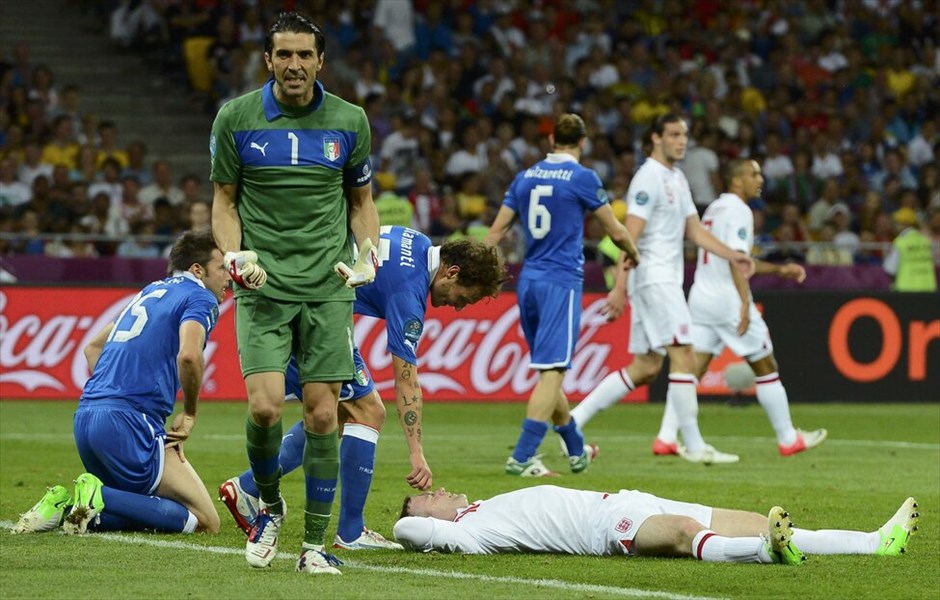 Euro 2012 - Αγγλία - Ιταλία (2-4 στα πέναλτι) (κ.α. 0-0)  #29. Η Ιταλία προκρίθηκε στην ημιτελική φάση του Ευρωπαϊκού Πρωταθλήματος της Πολωνίας/Ουκρανίας, επικρατώντας της Αγγλίας με 4-2 στα πέναλτι, μετά το 0-0 της κανονικής διάρκειας και της παράτασης. Επόμενος αντίπαλος της ομάδας του Πραντέλι είναι η Γερμανία.