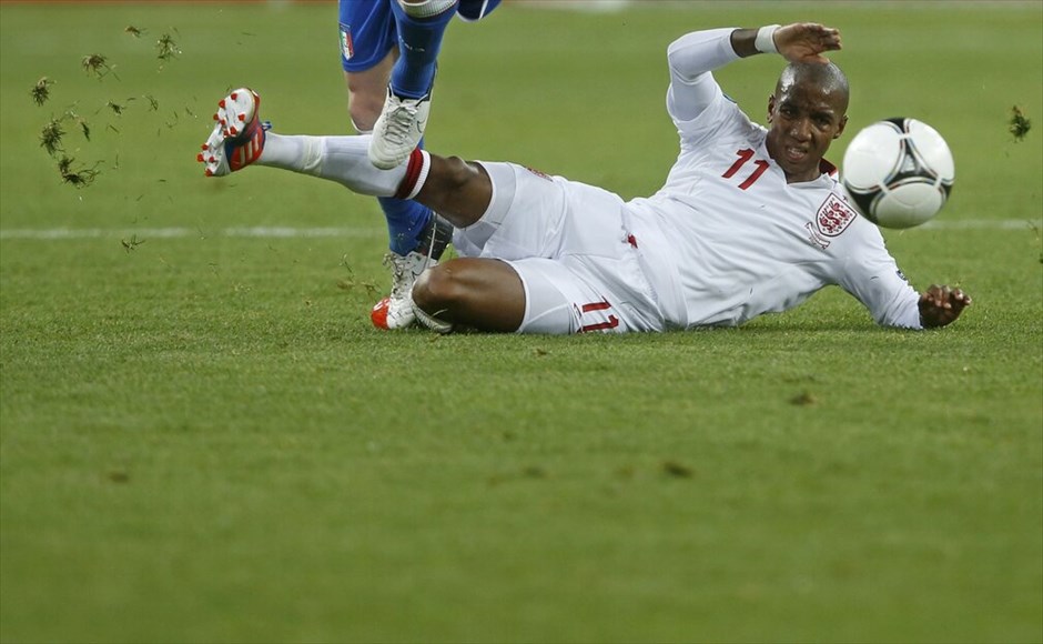 Euro 2012 - Αγγλία - Ιταλία (2-4 στα πέναλτι) (κ.α. 0-0)  #46. Η Ιταλία προκρίθηκε στην ημιτελική φάση του Ευρωπαϊκού Πρωταθλήματος της Πολωνίας/Ουκρανίας, επικρατώντας της Αγγλίας με 4-2 στα πέναλτι, μετά το 0-0 της κανονικής διάρκειας και της παράτασης. Επόμενος αντίπαλος της ομάδας του Πραντέλι είναι η Γερμανία.
