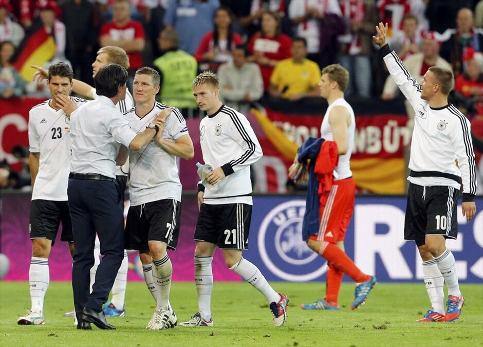 Euro 2012 - Γερμανία - Ελλάδα (4-2) #11. «Αντίο» στο Euro 2012 με ψηλά το κεφάλι είπε η εθνική ομάδα, που ηττήθηκε 4-2 από τη Γερμανία στο δεύτερο προημιτελικό. Πάλεψε όσο μπορούσε η Ελλάδα, αλλά απέναντί της είχε μία πολύ καλύτερη ομάδα.