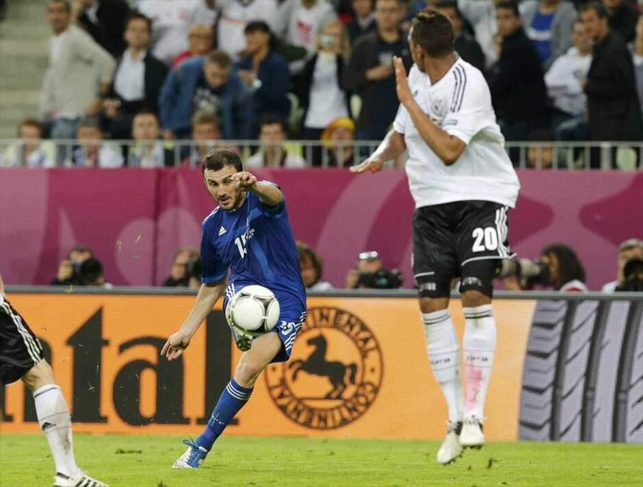 Euro 2012 - Γερμανία - Ελλάδα (4-2) #15. «Αντίο» στο Euro 2012 με ψηλά το κεφάλι είπε η εθνική ομάδα, που ηττήθηκε 4-2 από τη Γερμανία στο δεύτερο προημιτελικό. Πάλεψε όσο μπορούσε η Ελλάδα, αλλά απέναντί της είχε μία πολύ καλύτερη ομάδα.