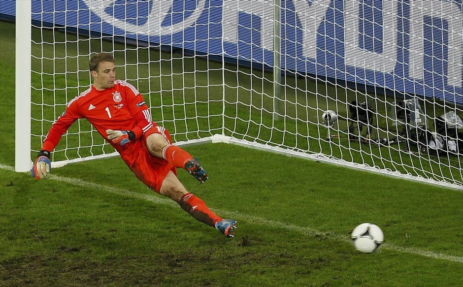 Euro 2012 - Γερμανία - Ελλάδα (4-2) #18. «Αντίο» στο Euro 2012 με ψηλά το κεφάλι είπε η εθνική ομάδα, που ηττήθηκε 4-2 από τη Γερμανία στο δεύτερο προημιτελικό. Πάλεψε όσο μπορούσε η Ελλάδα, αλλά απέναντί της είχε μία πολύ καλύτερη ομάδα.