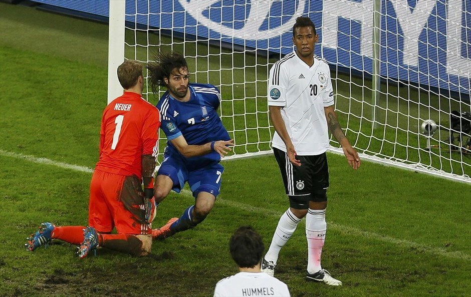 Euro 2012 - Γερμανία - Ελλάδα (4-2) #39. «Αντίο» στο Euro 2012 με ψηλά το κεφάλι είπε η εθνική ομάδα, που ηττήθηκε 4-2 από τη Γερμανία στο δεύτερο προημιτελικό. Πάλεψε όσο μπορούσε η Ελλάδα, αλλά απέναντί της είχε μία πολύ καλύτερη ομάδα.