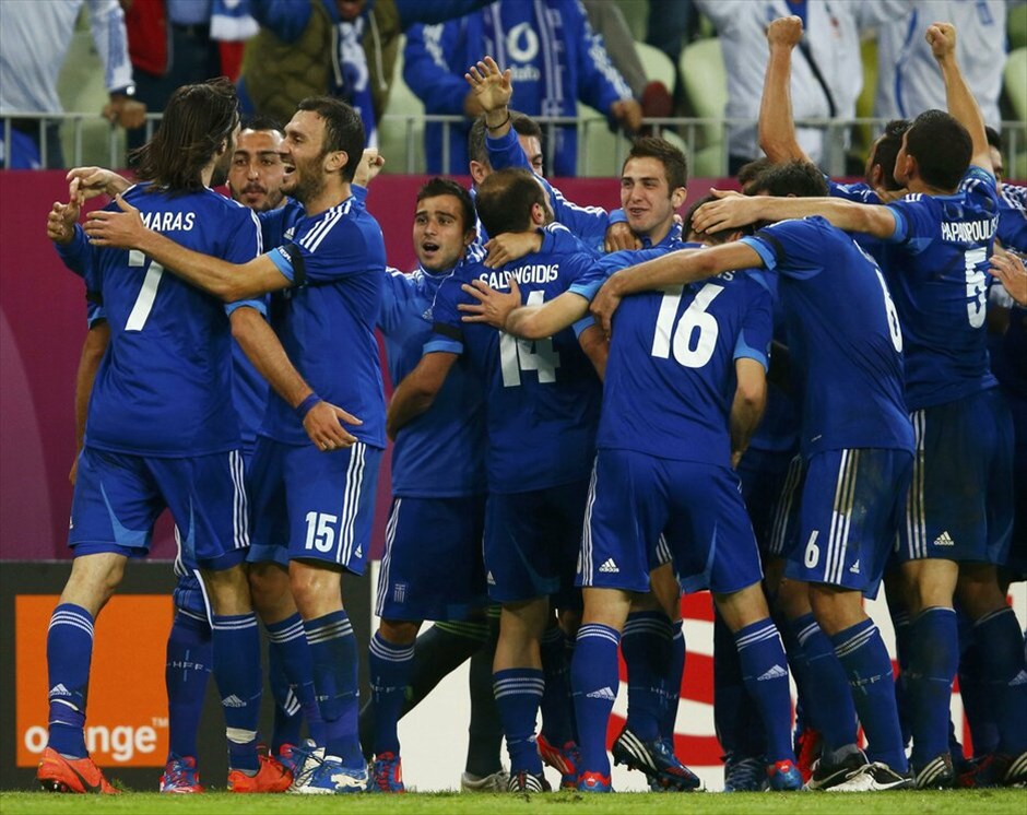 Euro 2012 - Γερμανία - Ελλάδα (4-2) #44. «Αντίο» στο Euro 2012 με ψηλά το κεφάλι είπε η εθνική ομάδα, που ηττήθηκε 4-2 από τη Γερμανία στο δεύτερο προημιτελικό. Πάλεψε όσο μπορούσε η Ελλάδα, αλλά απέναντί της είχε μία πολύ καλύτερη ομάδα.