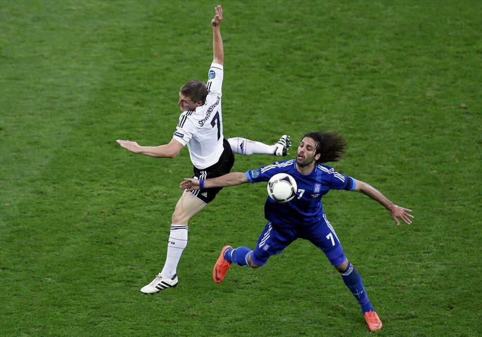 Euro 2012 - Γερμανία - Ελλάδα (4-2) #49. «Αντίο» στο Euro 2012 με ψηλά το κεφάλι είπε η εθνική ομάδα, που ηττήθηκε 4-2 από τη Γερμανία στο δεύτερο προημιτελικό. Πάλεψε όσο μπορούσε η Ελλάδα, αλλά απέναντί της είχε μία πολύ καλύτερη ομάδα.