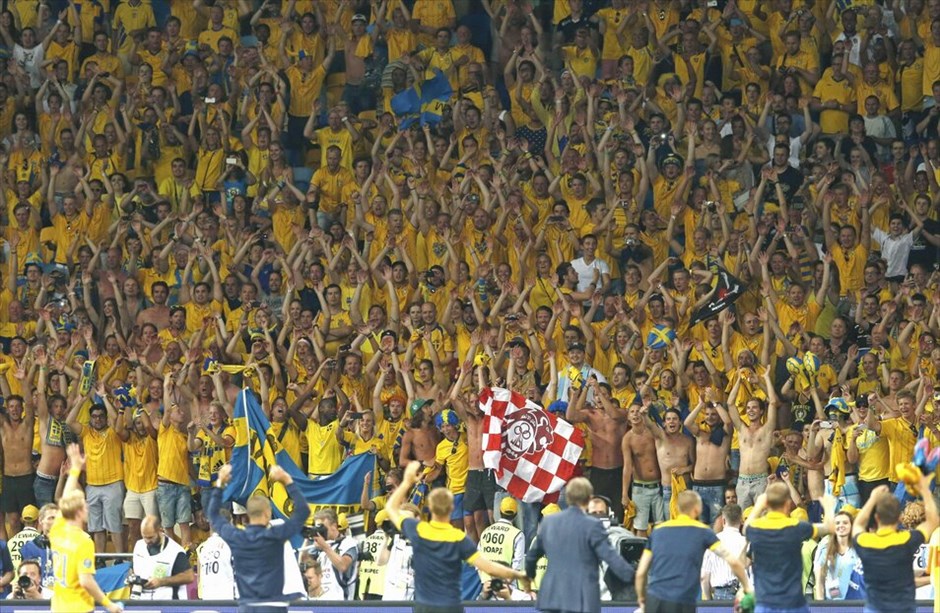 Euro 2012 - Σουηδία - Γαλλία (2-0) #1. Την πρώτη ήττα μετά από 23 αγώνες γνώρισε η Γαλλία από τη Σουηδία στο Δ΄ όμιλο του Euro (2-0), αλλά οι «τρικολόρ» πήραν το εισιτήριο για τους «8».