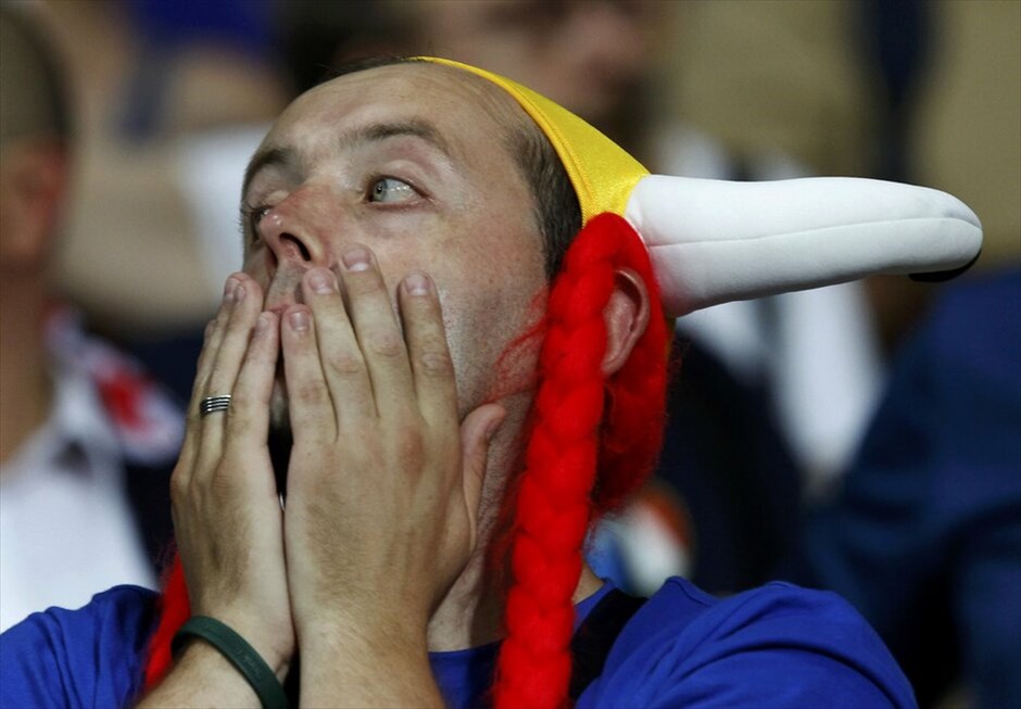 Euro 2012 - Σουηδία - Γαλλία (2-0) #2. Την πρώτη ήττα μετά από 23 αγώνες γνώρισε η Γαλλία από τη Σουηδία στο Δ΄ όμιλο του Euro (2-0), αλλά οι «τρικολόρ» πήραν το εισιτήριο για τους «8».
