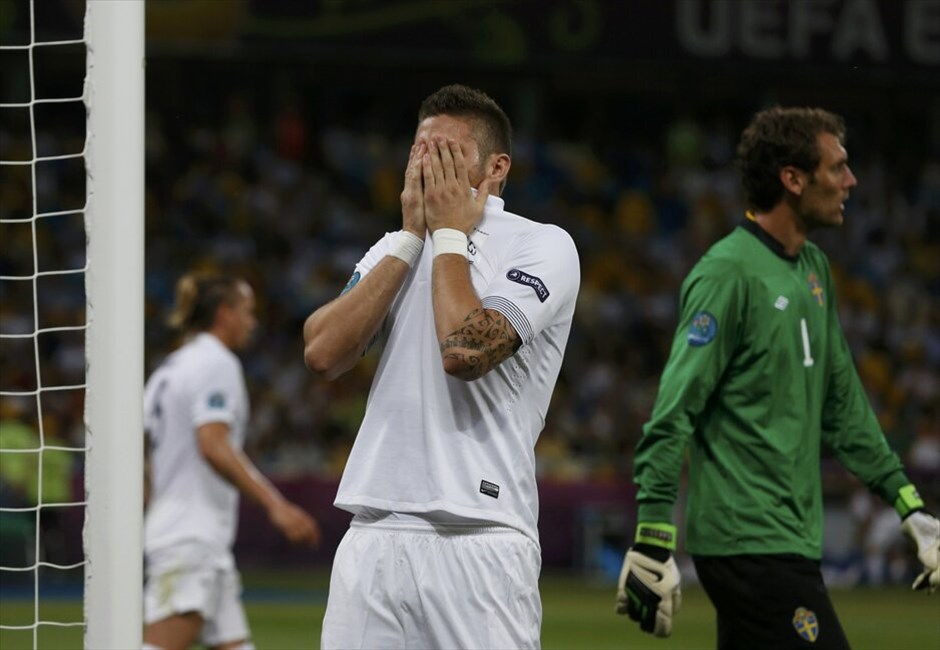 Euro 2012 - Σουηδία - Γαλλία (2-0) #6. Την πρώτη ήττα μετά από 23 αγώνες γνώρισε η Γαλλία από τη Σουηδία στο Δ΄ όμιλο του Euro (2-0), αλλά οι «τρικολόρ» πήραν το εισιτήριο για τους «8».