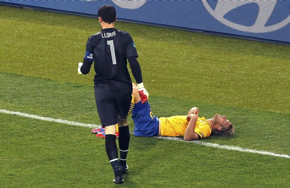 Euro 2012 - Σουηδία - Γαλλία (2-0) #30. Την πρώτη ήττα μετά από 23 αγώνες γνώρισε η Γαλλία από τη Σουηδία στο Δ΄ όμιλο του Euro (2-0), αλλά οι «τρικολόρ» πήραν το εισιτήριο για τους «8».