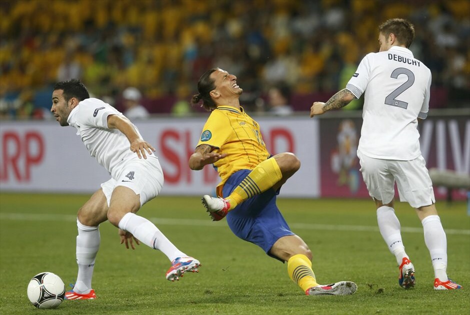 Euro 2012 - Σουηδία - Γαλλία (2-0) #32. Την πρώτη ήττα μετά από 23 αγώνες γνώρισε η Γαλλία από τη Σουηδία στο Δ΄ όμιλο του Euro (2-0), αλλά οι «τρικολόρ» πήραν το εισιτήριο για τους «8».