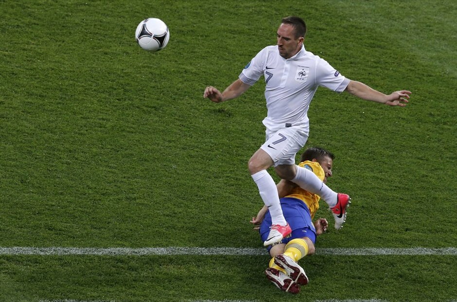 Euro 2012 - Σουηδία - Γαλλία (2-0) #35. Την πρώτη ήττα μετά από 23 αγώνες γνώρισε η Γαλλία από τη Σουηδία στο Δ΄ όμιλο του Euro (2-0), αλλά οι «τρικολόρ» πήραν το εισιτήριο για τους «8».