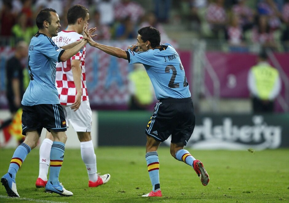 Euro 2012 - Κροατία - Ισπανία (0-1) #7. Η πρωταθλήτρια Ευρώπης και κόσμου Ισπανία πήρε το εισιτήριο για τα προημιτελικά του Euro 2012. Το γκολ του Χέσους Νάβας, στο 88ο λεπτό χάρισε τη νίκη στους «φούριας ρόχας» επί της Κροατίας με 1-0, στο τρίτο και τελευταίο ματς του Γ΄ ομίλου του τουρνουά.