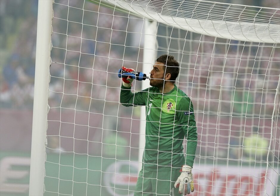 Euro 2012 - Κροατία - Ισπανία (0-1) #19. Η πρωταθλήτρια Ευρώπης και κόσμου Ισπανία πήρε το εισιτήριο για τα προημιτελικά του Euro 2012. Το γκολ του Χέσους Νάβας, στο 88ο λεπτό χάρισε τη νίκη στους «φούριας ρόχας» επί της Κροατίας με 1-0, στο τρίτο και τελευταίο ματς του Γ΄ ομίλου του τουρνουά.