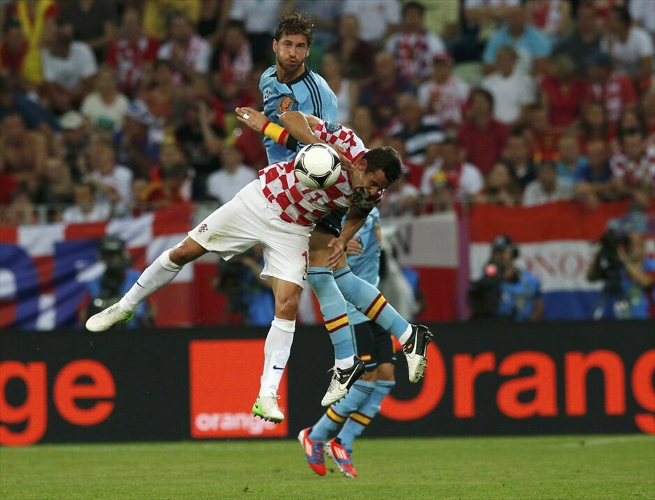 Euro 2012 - Κροατία - Ισπανία (0-1) #33. Η πρωταθλήτρια Ευρώπης και κόσμου Ισπανία πήρε το εισιτήριο για τα προημιτελικά του Euro 2012. Το γκολ του Χέσους Νάβας, στο 88ο λεπτό χάρισε τη νίκη στους «φούριας ρόχας» επί της Κροατίας με 1-0, στο τρίτο και τελευταίο ματς του Γ΄ ομίλου του τουρνουά.