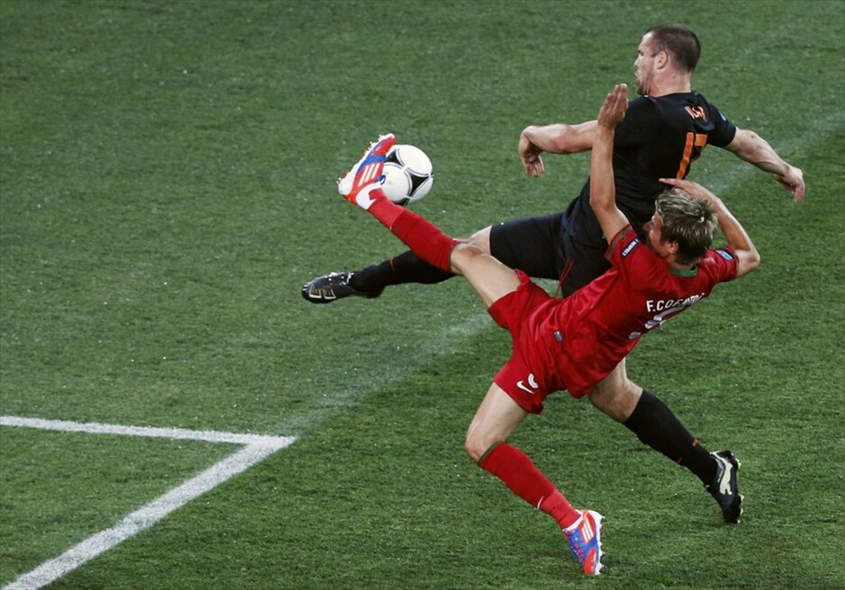 Euro 2012 - Πορτογαλία - Ολλανδία (2-1) #27. Με πρωταγωνιστή και σκόρερ τον Κριστιάνο Ρονάλντο, η Πορτογαλία επικράτησε 2-1 της Ολλανδίας και προκρίθηκε στα προημιτελικά.