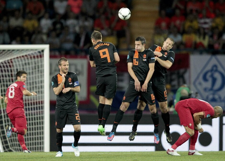 Euro 2012 - Πορτογαλία - Ολλανδία (2-1) #29. Με πρωταγωνιστή και σκόρερ τον Κριστιάνο Ρονάλντο, η Πορτογαλία επικράτησε 2-1 της Ολλανδίας και προκρίθηκε στα προημιτελικά.