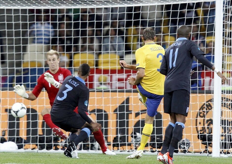 Euro 2012 - Σουηδία - Αγγλία (2-3) #25. Μεγάλη νίκη επί της Σουηδίας με 3-2 πήρε η Αγγλία στο Κίεβο, αποτέλεσμα που ήταν καταδικαστικό για τους Σκανδιναβούς. Η Σουηδία έγινε η δεύτερη ομάδα μετά την Ιρλανδία που αποχαιρετά το Euro 2012.