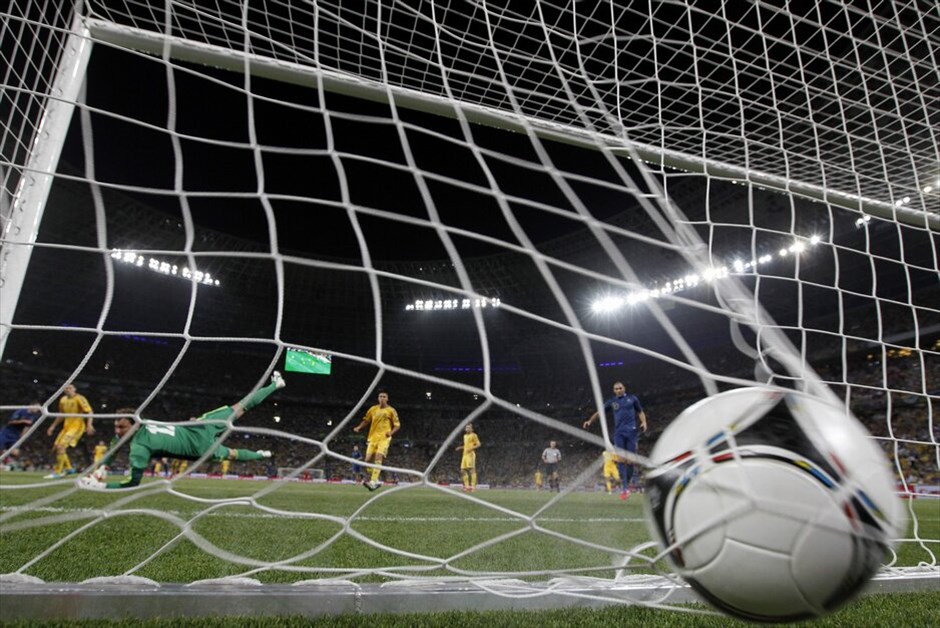 Euro 2012 - Ουκρανία - Γαλλία (0-2)  #14. Ομάδα για τελικό απέδειξε ότι είναι η Γαλλία. Οι «τρικολόρ» επικράτησαν 2-0 της Ουκρανίας στο πλαίσιο της 2ης ημέρας του Δ΄ ομίλου.