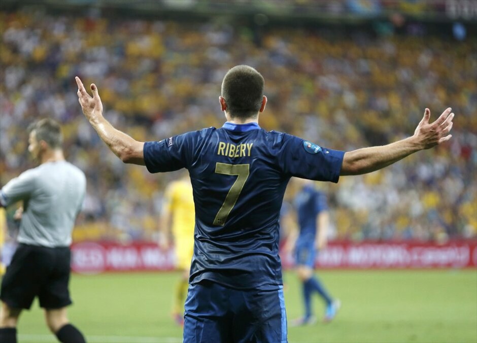 Euro 2012 - Ουκρανία - Γαλλία (0-2)  #31. Ομάδα για τελικό απέδειξε ότι είναι η Γαλλία. Οι «τρικολόρ» επικράτησαν 2-0 της Ουκρανίας στο πλαίσιο της 2ης ημέρας του Δ΄ ομίλου.