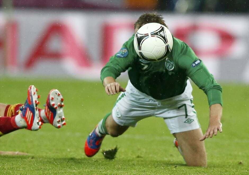 Euro 2012 - Ισπανία - Ιρλανδία (4-0) #10. Επίδειξη δύναμης έκανε η Ισπανία, που διέλυσε 4-0 την Ιρλανδία, με τον Φερνάντο Τόρες να πετυχαίνει δύο τέρματα.