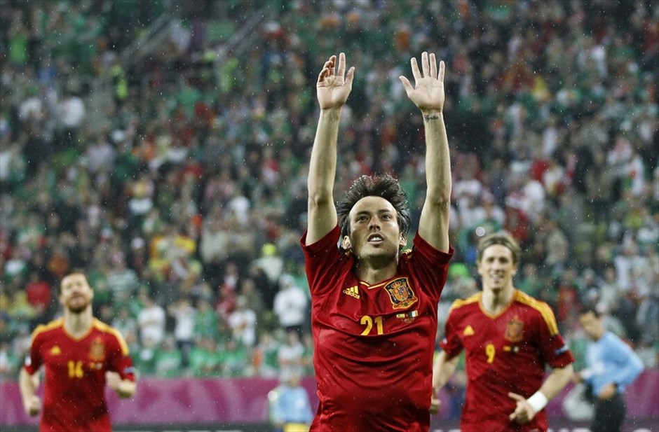 Euro 2012 - Ισπανία - Ιρλανδία (4-0) #23. Επίδειξη δύναμης έκανε η Ισπανία, που διέλυσε 4-0 την Ιρλανδία, με τον Φερνάντο Τόρες να πετυχαίνει δύο τέρματα.