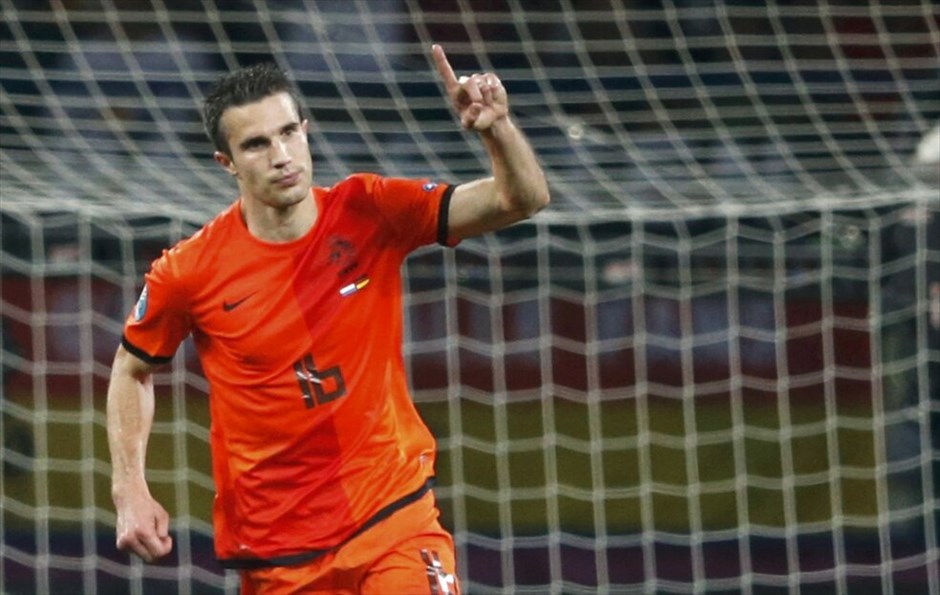 Euro 2012 - Ολλανδία - Γερμανία (1-2)  #20. Με μεγάλο πρωταγωνιστή τον Μάριο Γκόμεζ, η Γερμανία εξασφάλισε κατά 99.9% την πρόκριση στα προημιτελικά του Euro 2012. Ο σέντερ φορ της Μπάγερν Μονάχου πέτυχε και τα δύο τέρματα των «πάντσερ» στο τελικό 2-1 επί της Ολλανδίας, η οποία αναζητεί ένα μεγάλο θαύμα για να περάσει στους «8», μετά τη δεύτερη διαδοχική της ήττα.