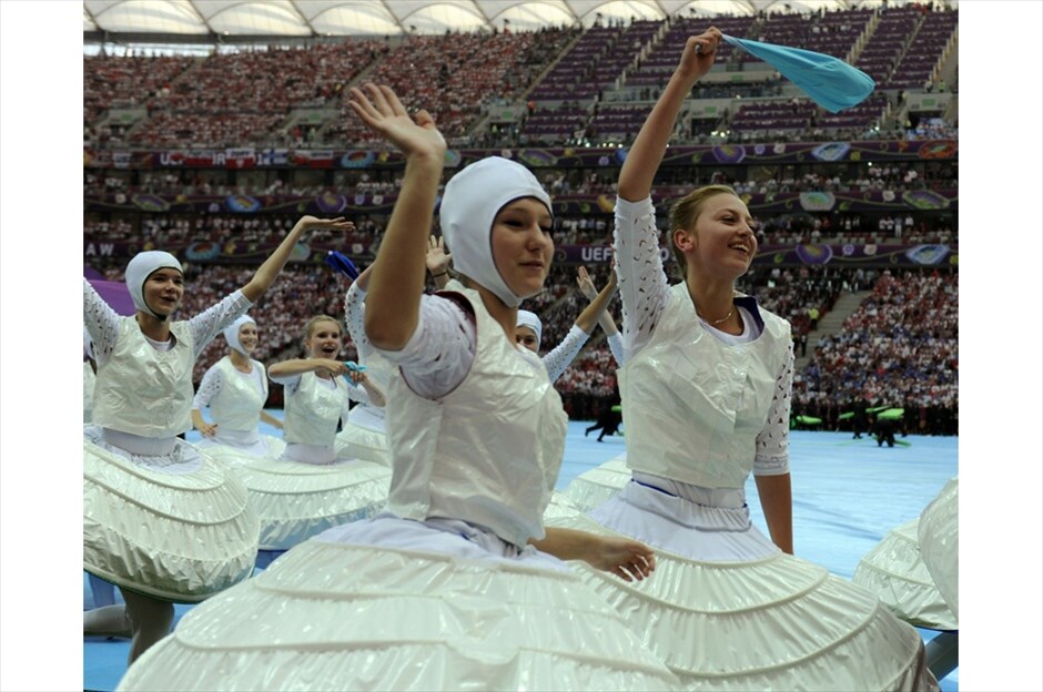 Euro 2012 - Στιγμιότυπα από την τελετή έναρξης #2. 