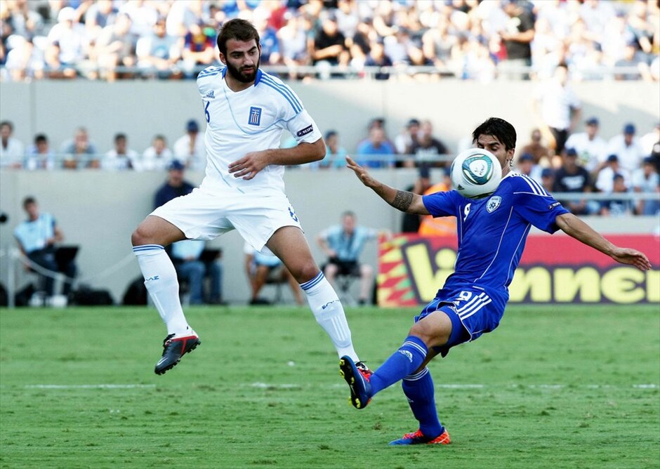 H αποστολή της Εθνικής ομάδας για το Euro 2012 #11. Γρηγόρης Μάκος, μέσος, 25 ετών, ΑΕΚ. EUROKINISSI/INTIME SPORTS/ΝΙΚΟΣ ΜΑΚΡΗΣ