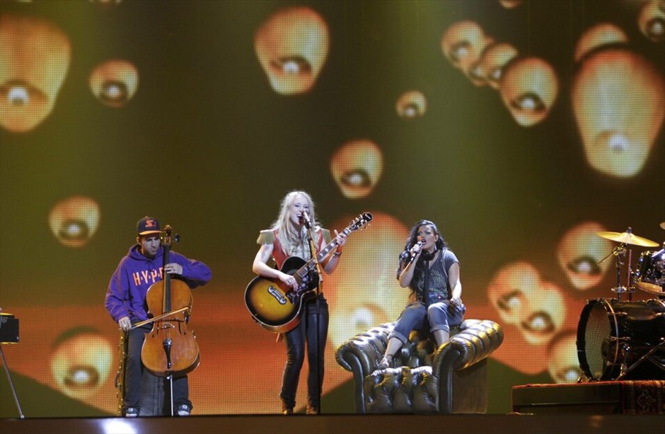 Eurovision 2012: Πρώτος ημιτελικός #14. Η Soluna Samay από τη Δανία με το τραγούδι «Should