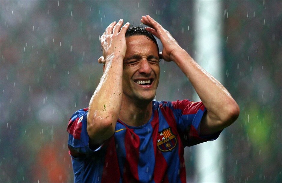 Champions League: Οι 10 τελευταίοι τελικοί #5. Η Μπαρτσελόνα αναμετρήθηκε με την Αρσεναλ στο μεγάλο τελικό του Champions League που διεξήχθη στις 17 Μαΐου του 2006 στο «Σαντ ντε Φρανς» του Παρισιού μπροστά σε περισσότερους από 79.000 θεατές. Οι «μπλαουγκράνα» με ένα σωτήριο γκολ του Τζουλιάνο Μπελέτι κέρδισαν τον πρώτο τους τίτλο στο θεσμό μετά το 1992. Νωρίτερα, στο πρώτο ημίχρονο είχε προηγηθεί η Αρσεναλ με τέρμα του Σολ Κάμπελ ενώ στο 18ο είχε αποβληθεί ο τερματοφύλακας της Αγγλικής ομάδας, Γενς Λέμαν.