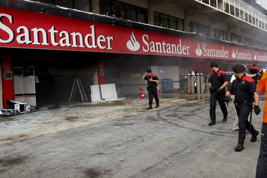 Formula 1: Πυρκαγιά στο γκαράζ της Williams #5. Πυρκαγιά ξέσπασε στο πίσω μέρος του γκαράζ της Williams λίγο μετά την κατάκτηση της πρώτης θέσης στο GP της Ισπανίας, νίκη που ήταν η πρώτη μετά το 2004 για την Βρετανική ομάδα. Από την φωτιά τέσσερα άτομα μεταφέρθηκαν στα πλησιέστερα νοσοκομεί εκ των οποίων τα τρία παρέμειναν για παρακολούθηση και το ένα έφυγε. Τα αίτια της φωτιάς ερευνώνται.