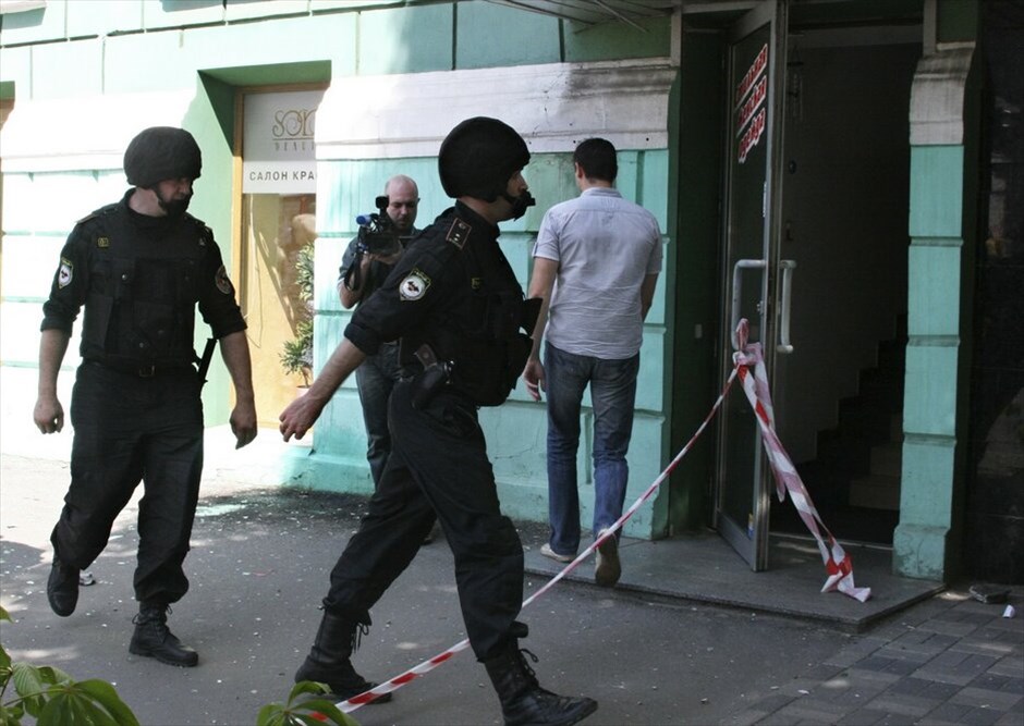 Πολλαπλές εκρήξεις στην Ουκρανία #3. Τέσσερις εκρήξεις σημειώθηκαν στην ουκρανική πόλη Ντνιπρόπετροφσκ, από τοποθέτηση βομβών σε κάδους απορριμμάτων, προκαλώντας τον τραυματισμό τουλάχιστον 14 ατόμων.