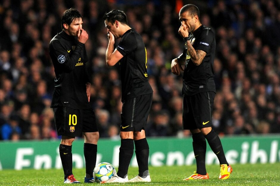 Champions League: Στιγμές από τον αγώνα Τσέλσι - Μπαρτσελόνα #8. Σοβαρή υποψηφιότητα για να παίξει στον τελικό του Champions League έβαλε η Τσέλσι, η οποία με το γκολ του Ντιντιέρ Ντρογκμπά στο δεύτερο λεπτό των καθυστερήσεων του πρώτου μέρους, νίκησε 1-0 τη Μπαρτσελόνα στον δεύτερο χρονικά ημιτελικό της διοργάνωσης.