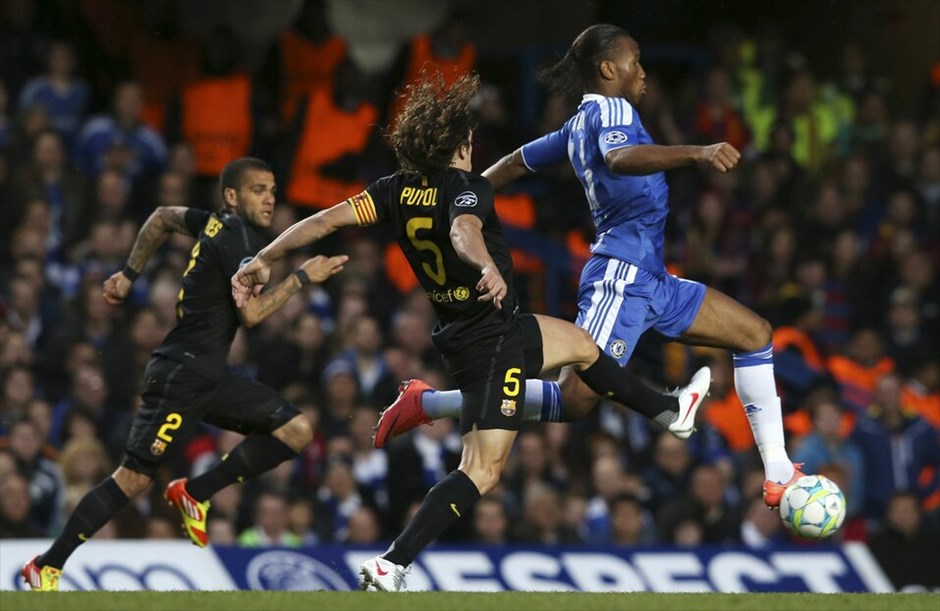 Champions League: Στιγμές από τον αγώνα Τσέλσι - Μπαρτσελόνα #21. Σοβαρή υποψηφιότητα για να παίξει στον τελικό του Champions League έβαλε η Τσέλσι, η οποία με το γκολ του Ντιντιέρ Ντρογκμπά στο δεύτερο λεπτό των καθυστερήσεων του πρώτου μέρους, νίκησε 1-0 τη Μπαρτσελόνα στον δεύτερο χρονικά ημιτελικό της διοργάνωσης.