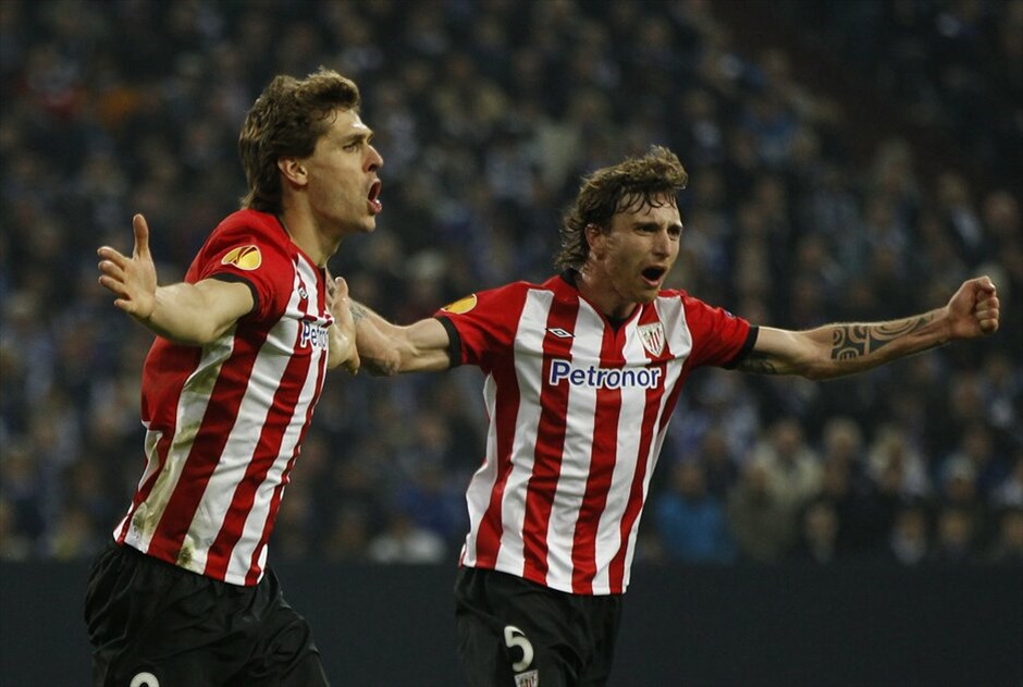 Europa League: Στιγμές από τον αγώνα Σάλκε - Αθλέτικ Μπιλμπάο #8. Το εισιτήριο για τα ημιτελικά του Europa League πήρε από σήμερα η Αθλέτικ Μπιλμπάο μετά την επιβλητική της νίκη με 4-2 μέσα στην Γερμανία επί της Σάλκε.