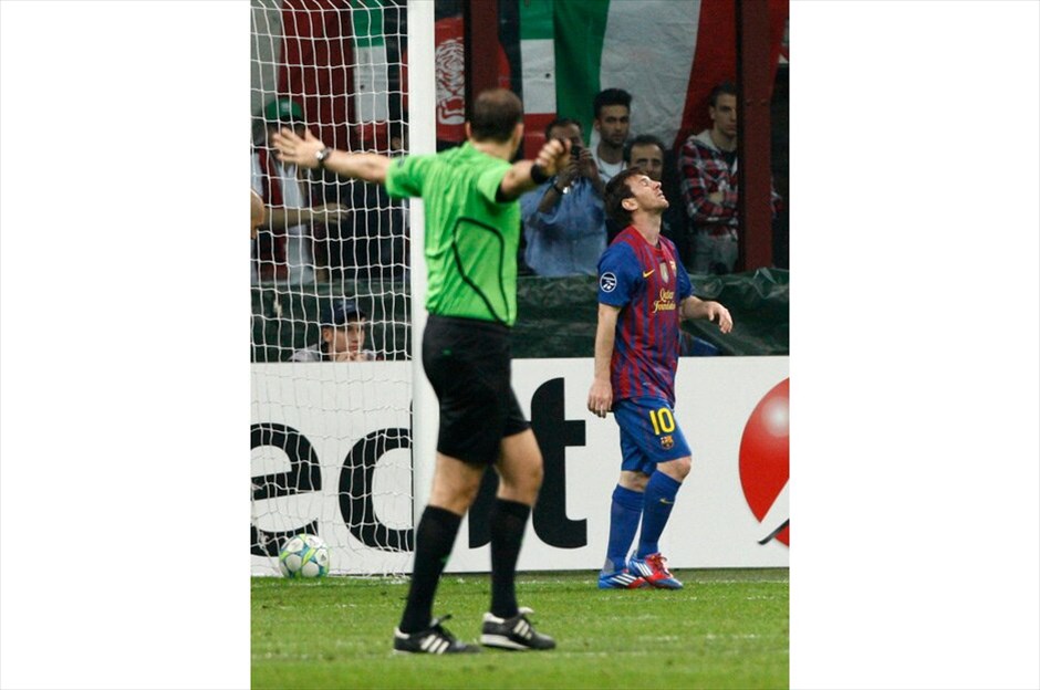 Champions League: Στιγμές από τον αγώνα Μίλαν - Μπαρτσελόνα #6. REUTERS/ALBERT GEA