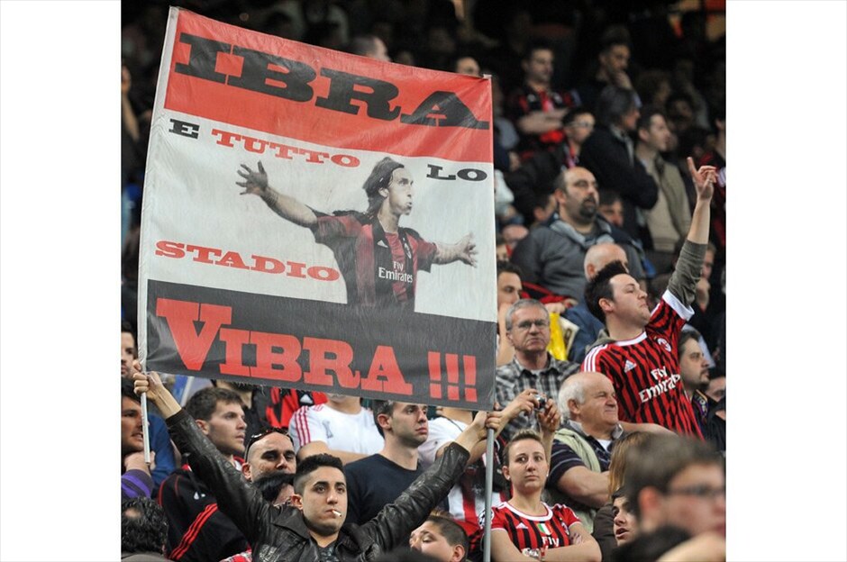 Champions League: Στιγμές από τον αγώνα Μίλαν - Μπαρτσελόνα #8. EPA/DANIEL DAL ZENNARO