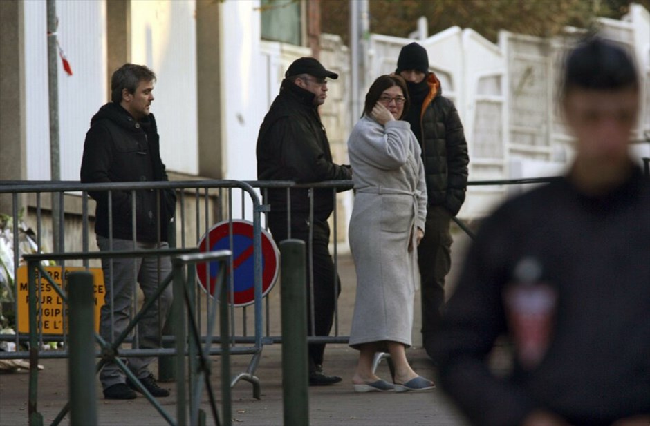 Γαλλία: Θρήνος για τα θύματα της επίθεσης στην Τουλούζη #15. Ανθρωποκυνηγητό άνευ προηγουμένου έχουν εξαπολύσει οι γαλλικές αρχές για τον εντοπισμό του δράστη.