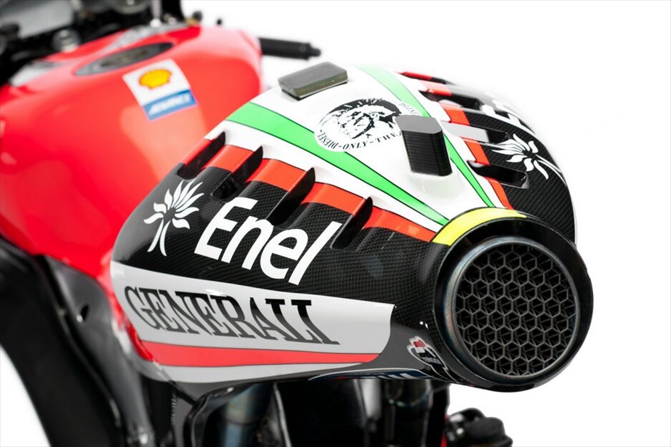 Moto GP: H νέα Ducati Desmosedici GP12 #11. DUCATI PRESS