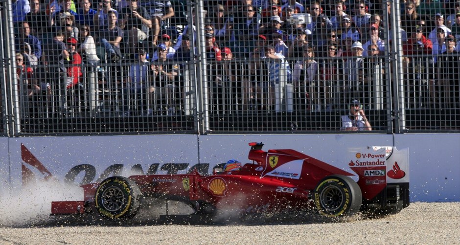 Formula 1: Ελεύθερες και κατατακτήριες δοκιμές στην Αυστραλία #7. Η έξοδος του Φερνάντο Αλόνσο στην αμμοπαγίδα που του στοίχισε μία θέση στην πρώτη δεκάδα.